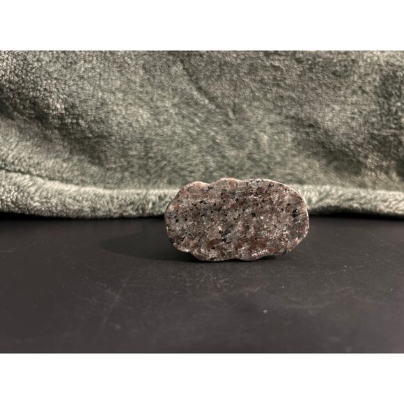 Small Yooperlite Ghost Carving UV Reactive - Picture 7 of 7